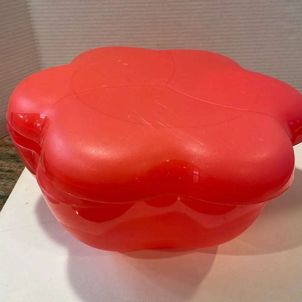 Tupperware Chip ‘n Dip Bowl set